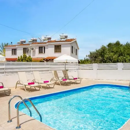 Sea Breeze Villa *